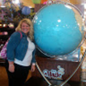 Meet your Posher, Cassandra